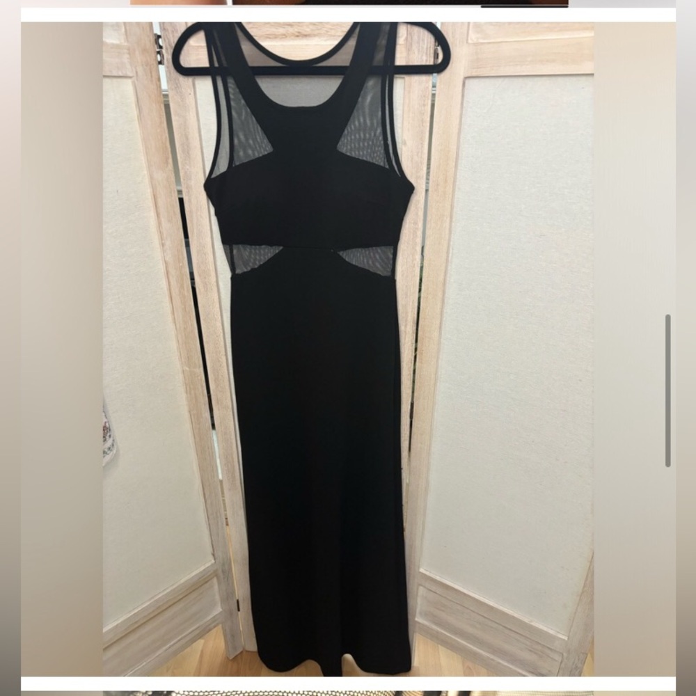 LULU’S • LASTING IMPRESSIONS • Elegant Black Maxi Evening Dress - Picture 7 of 13